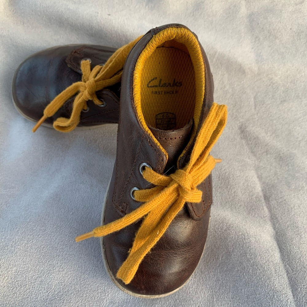 Clark's first shoes Leather Dress Shoes 6.5W